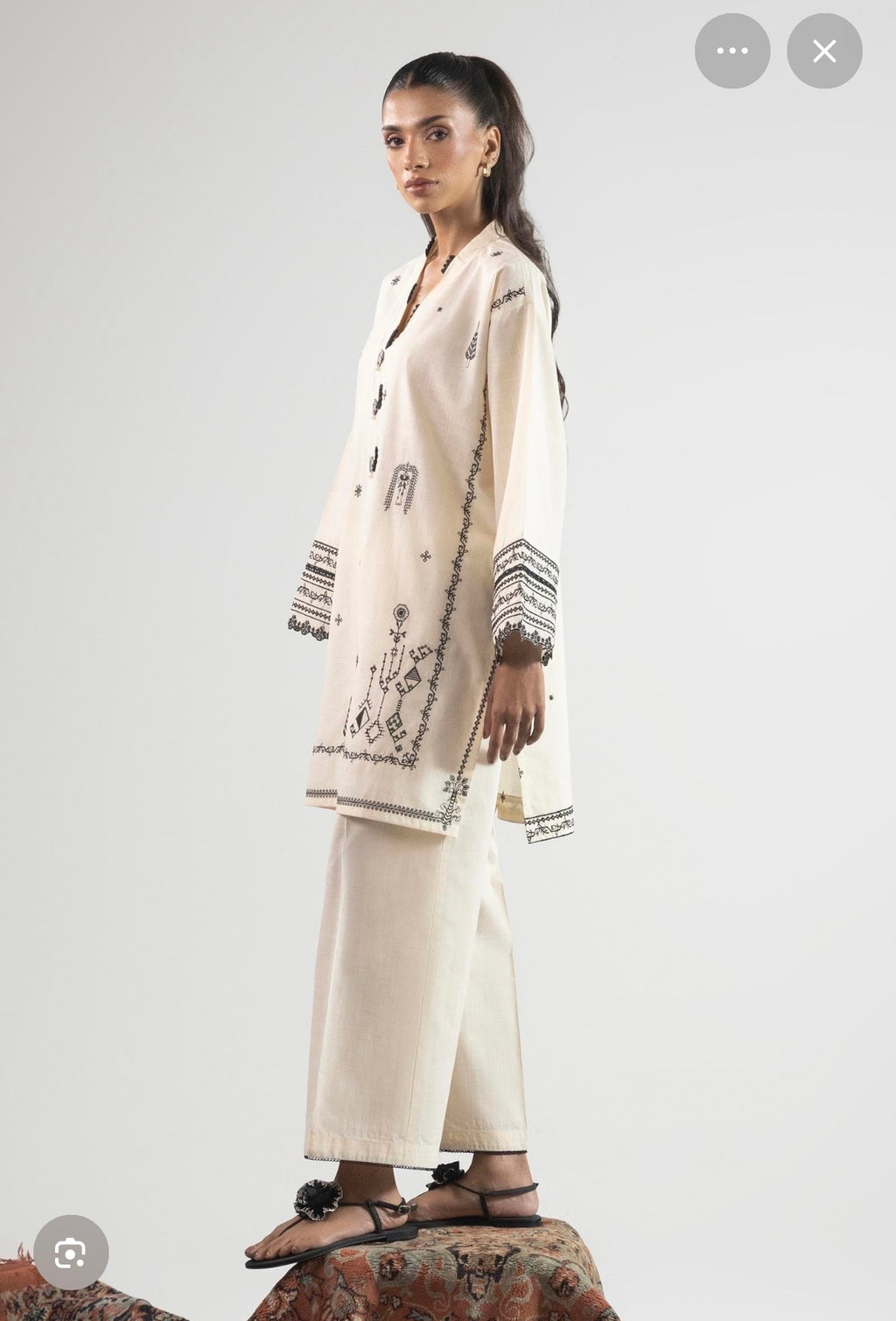 Sana Safinaz | Embroidered | Lawn | 2-Piece | Ready to Wear | Off White Black