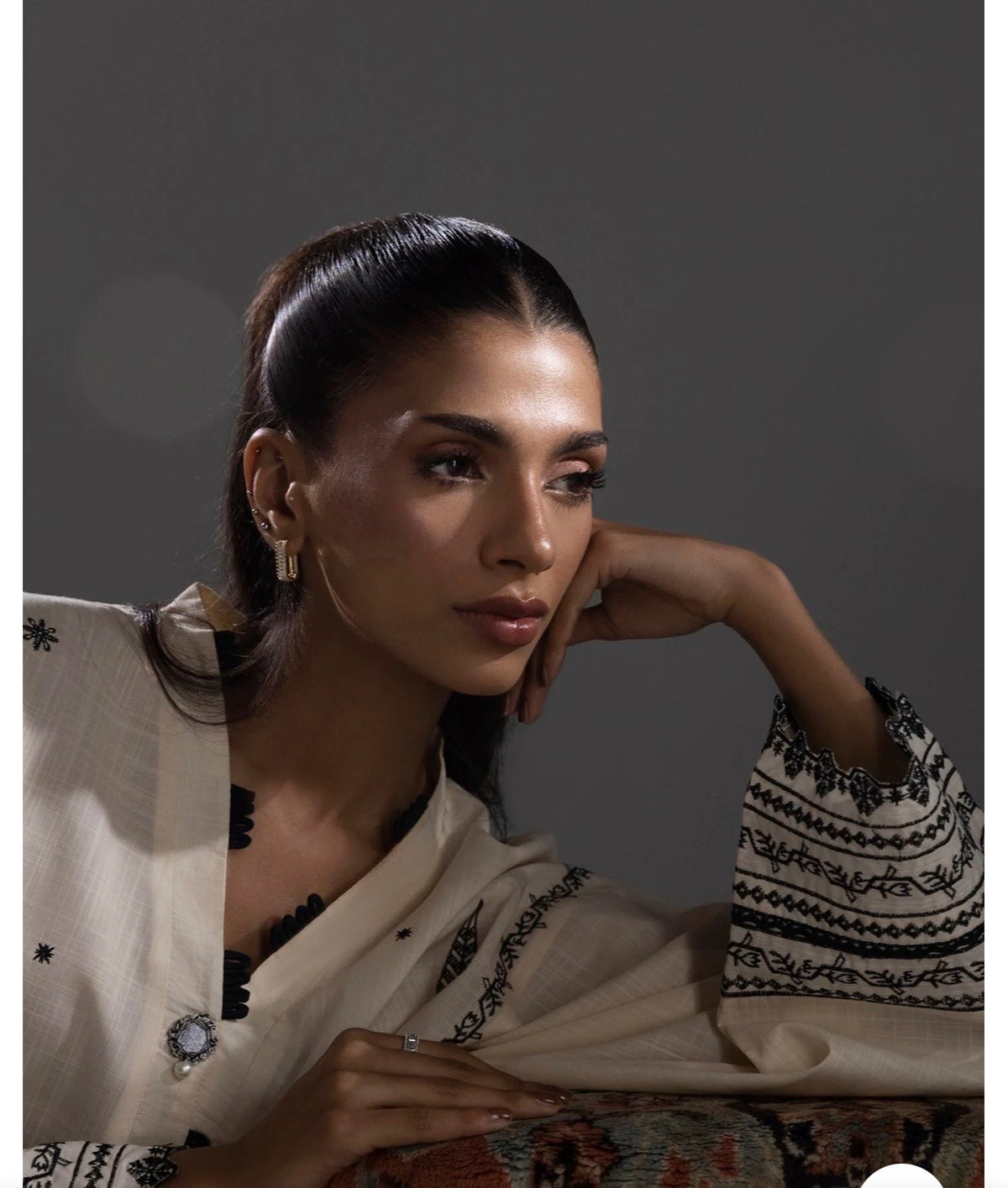 Sana Safinaz | Embroidered | Lawn | 2-Piece | Ready to Wear | Off White Black