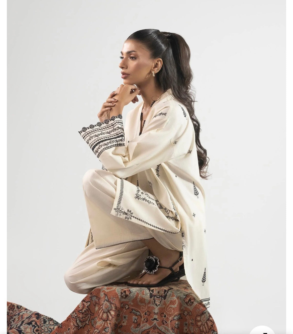 Sana Safinaz | Embroidered | Lawn | 2-Piece | Ready to Wear | Off White Black