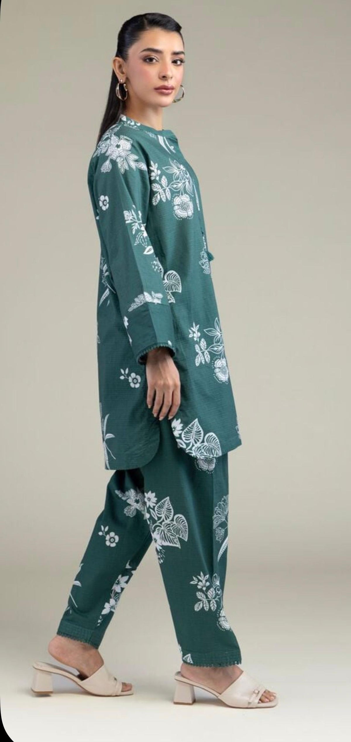 Khaadi | Printed | Selftextured lawn | 2-Piece | Ready to Wear | Green
